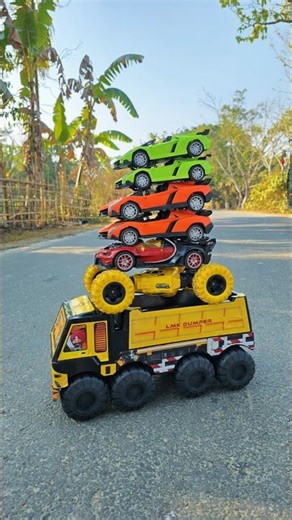 Remote control Dumper Truck Ke Upar Remote Control Moka Car & Lambo Car Uthaya 🤪