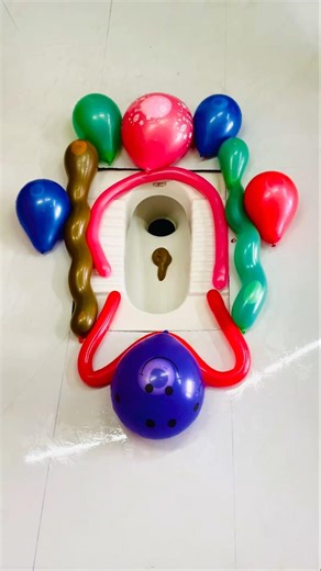 Fake potty in toilet and popping colourful balloons ASMR Satisfying #poppballons #relxing