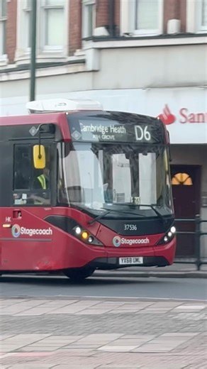 Bus Route D6 Seen in Golders Green (04.10.2025) #londonbus #shotoniphone16pro