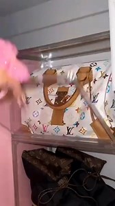 That moment when you get to make a Louis Vuitton cake for the biggest LV collector you've ever known. ❤ ❤ Shout out to Julie Kay and her sissy for allowing me to be apart of the celebration! | OKC Cake Lady