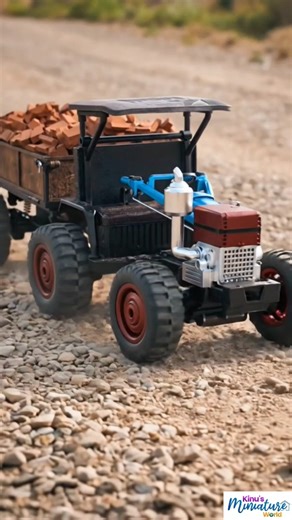 “Ultimate”, “Extreme Off-Road”, “Fastest RC Tractor 1:12”, “Unbelievable Speed”