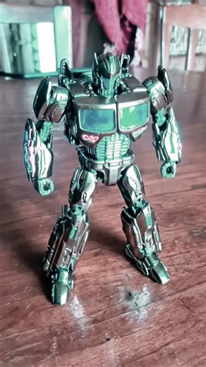 auto Mercedes transformer en robot