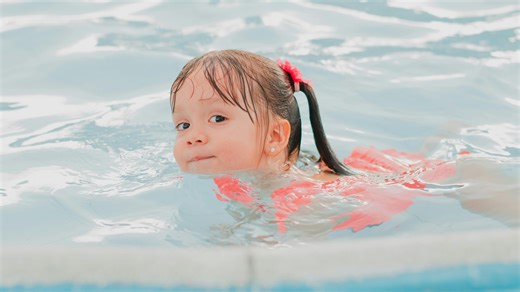 Quebec extends pool safety deadline