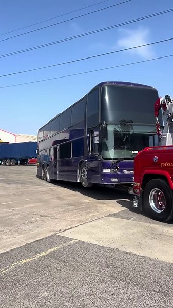 Moving day in a bus life adventure