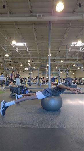 Fix posture and strengthen your upper back with ball cobra 💪🏿💪🏿#BallCobra #PostureExercises