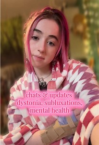 hi, thought i’d actually take some time to explain what’s going on and why i’m a bit quiet. content warning for possibly upsetting images/footage, dystonia, and talk of subluxation (partial dislocation) incase anyone is squeamish. thank you to those sticking around and staying active, appreciate you🩷 #dystonia #dystoniawarrior #awareness #mentalhealth #cervicaldystonia #braininflammation #autoimmuneencephalitis #fyp #advocate