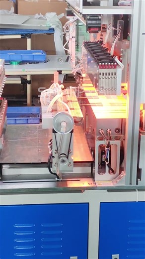 Hands-On Quality: Manual Solar Layup