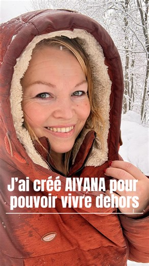 C’est pour répondre à mes propres problèmes de peau que j’ai créé les soins AIYANA. Une peau sensible. Réactive. Qui sur-réagissait au froid, au vent, aux changements de saison. Je ne voulais plus me protéger de la nature. Je voulais pouvoir en profiter. Alors j’ai formulé pour : – apaiser – adoucir – renforcer la barrière cutanée – restaurer l’équilibre Pour que la peau puisse, elle aussi, vivre dehors. Les plantes m’ont appris une chose : la nature soigne la nature. Aujourd’hui, je marche sous
