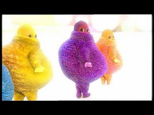 Boohbah Painting the Fence