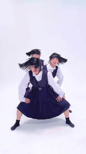 Avantgardey Dance Performance with a Twist of Poison