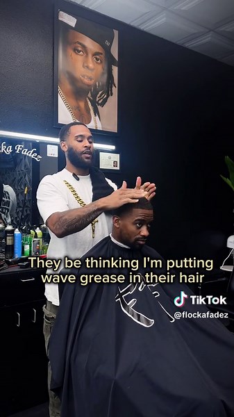 Here's a quick hack to getting WEEKLY CLIENTS 😂🔑 Get a good shampoo/ conditioner that promotes hair growth, and at the end of the cut, add some hair growth oil too! That hair will grow so fast they gotta come back next week for another cut! Share this secret with fellow barber 🤫 #texasbarber #Barber #haircut #Barbershop #fyp #explorepage #viral #trending #razor #flockafadez #LewisvilleBarber #DentonBarber #DallasBarber#CarolltonBarber #TXbarber #Dropfade #Taperfade