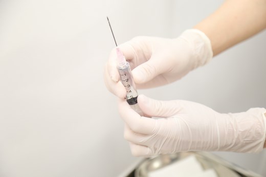 安全性や副作用は？テストステロン注射の効果と注意点をご紹介 | 公式コラム | 美容整形・二重整形なら共立美容外科