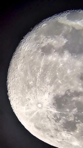 Waning gibbous moon at 97% luminosity using Svbony Sv520 telescope kit.