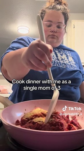Easy Spaghetti Dinner for Busy Moms | Cook With Me
