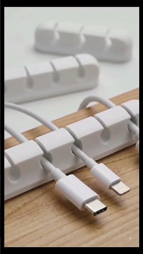 5-Slot USB Cable Organizer – Durable Plastic Minimalist Design for Desk Organization