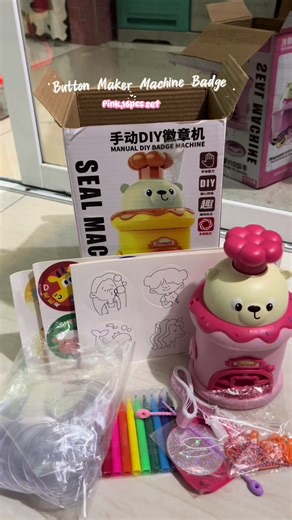 Create Custom Badges with a Button Maker Machine