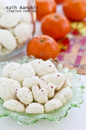 Kuih Bangkit (Tapioca Cookies)