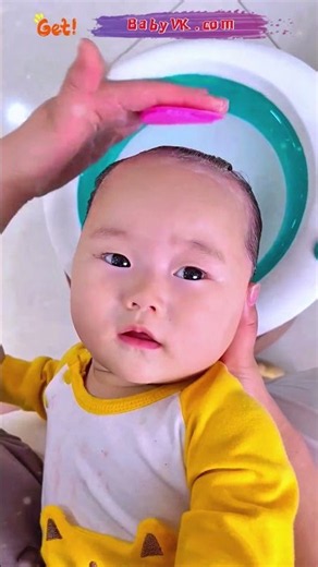 Baby Shampoo Brush: Soft Silicone Bristles Gently Remove Cradle Cap During Bath Time #Baby