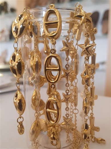 Bracelets 15k and 10k at wholesale 256 753688144 located at Abaita ababiri-Entebbe rd Gombya complex R26 and a pickup station at Wandegeya Kampala KM plaza -Uganda #braceletstacks #stainlesssteeljewelry #eleganzaicon #bangles