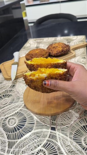 MANGO PIE RECIPE Nasan kuma kun taba irin wnn addu’ar ko?🤣a naku lokacin nawa kuke roqa😂 Kuci gaba da sambada like,comment da share ni kuma zan ci gaba da sambado muku zafafan recipes masu abun mamaki na fita kunya