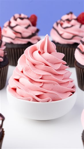 She walked in with a raspberry vibe… and stole the show 💕 💖 Sweet, tangy raspberry flavor 💖 Silky smooth texture 💖 Perfectly pink buttercream dreams Comment RECIPE and I will send you the link to the recipe or find it at https://cakemehometonight.com/raspberry-buttercream-frosting/ | Cake Me Home Tonight