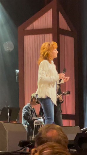 In honor of seeing Reba at the Opry on Friday, I’ll share a video from my first time seeing her there! I remember being in complete awe that I had finally made it to the Grand Ole Opry!! Reba McEntire This was from 2021 and it was just so good seeing her on stage after having to not have concerts because of COVID! | Catherine Gardner