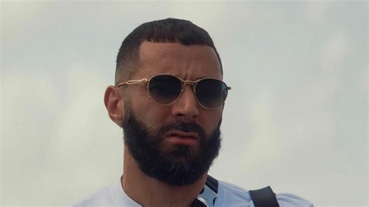 Karim Benzema en Algérie : voici le restaurant où il a dîné à Alger (Vidéo)
