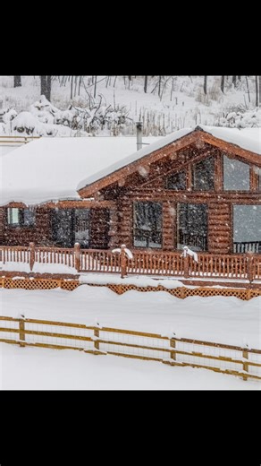 Quality you can see. Craftsmanship you can feel. Our homes are built with precision, care, and time honored techniques that make the difference between a house, and a legacy. #logcabin #cabinlife #homebuild #homedesign #Montana #rusticlife #loghouse #mountainlife | Meadowlark Log Homes