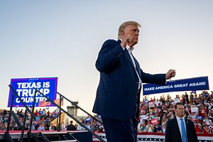 Video: Trump Captured Jamming Out to Viral ‘Rich Men North of Richmond’