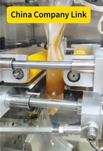 Large-capacity sauce packaging machine suitable for jams such as mango jam, strawberry jam, and blueberry jam. #tomatosauce #tomato #chilisauce #machine #factory