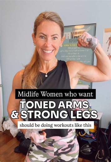 💪 Strength Training is Non-Negotiable After 40 Muscle is one of the most powerful tools for fat loss in midlife. Strength training isn’t just about looking toned, it’s about metabolism, energy, and aging well. ✅ More muscle helps your body burn more fat, even at rest. ✅ Strength training improves blood sugar balance and helps reduce stubborn belly fat. ✅ It protects bone density and keeps your body strong through menopause. If your goal is defined arms, toned legs, and a stronger metabolism… li