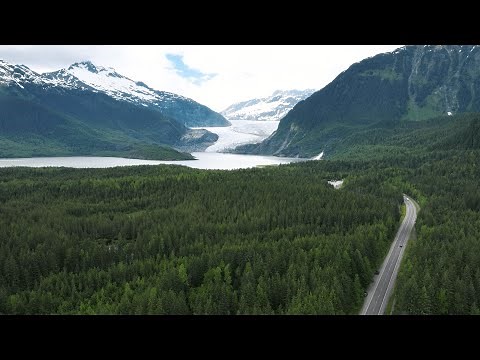 Mendenhall Glacier Express Bus - Juneau, Alaska