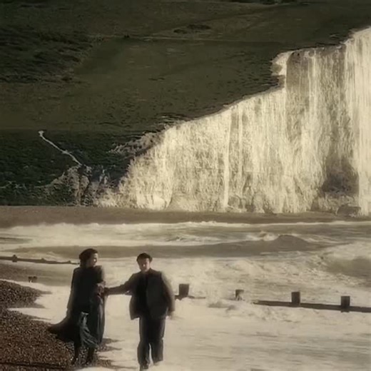 RetroN0stalgic on Instagram: "Aa bhi ja ❤️ #luckyali #sunidhichauhan #trending #reels #viral This video uses content (clips/music) for commentary, review, or transformative purposes under the principles of Fair Use/Fair Dealing. All copyrights, intellectual property, and moral rights belong to the original owners/creators of the film and music. We do not claim ownership of the featured clips or songs. This video is not monetized and is for entertainment and fan-made purposes only. If any copyrig