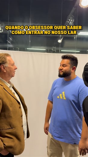 LÉO RITTER | Aí me complica 😂 ÚLTIMOS SHOWS DO ANO👇🏻 05/12 - Catanduva/SP 06/12 - Bebedouro/SP 07/12 - São Paulo/SP 13/12 - Canoas/RS (SHOW ECTOPLASMA... | Instagram