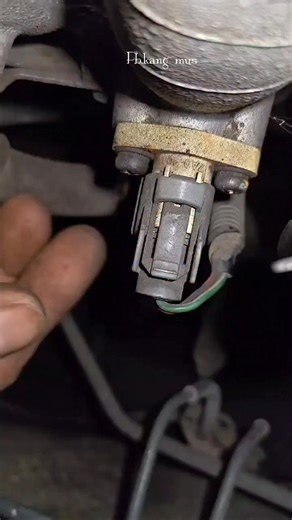 Kang Mus | Disassemble and clean the IAT sensor. #reels #automotive #mechanic #machine | Instagram