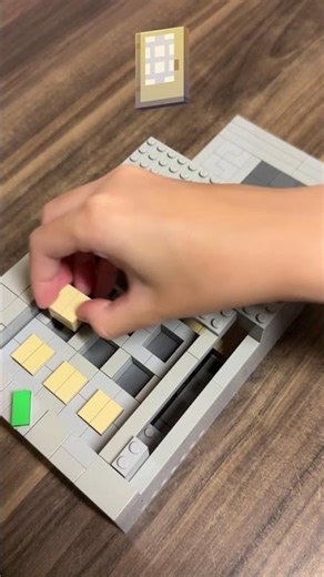 Crafting Minecraft Birch Door BUT Lego! 🚪