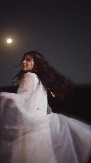 Serene Beauty: Mahnoor Jatoi Moonlight Outfit