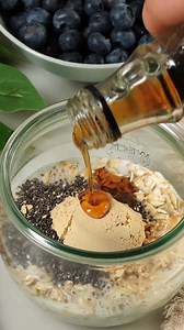 8.9K views · 34 reactions | These meal-prep-friendly Peanut Butter Overnight Oats pack an impressive 13 grams of protein per serving: https://bit.ly/3O1iwHs | EatingWell | Facebook