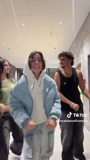 Dance Trending 2022: Club Dance Remixes and Hip Hop Moves