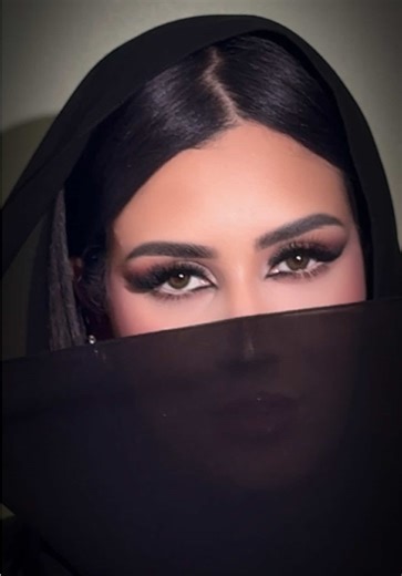 Makeup Inspiration with Poupia SK: Arabic Style
