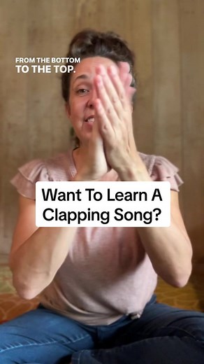 Here is a clapping song! It’s by Jeroen Schipper, a Dutch music teacher and children’s songwriter. On Spotify he has a playlist called ‘Zinglish’ where every song is in Dutch and also in English. Find him at @jeroenschippermuziek on insta. I like this song because it has a rainbow 🌈 and the clapping pattern is really fun. #clapping #childhood #actionsong #childrensmusic