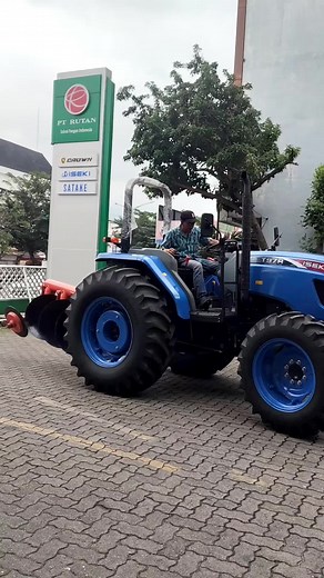Iseki T97R Tractor Review with Perkins Turbo Engine