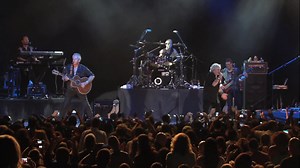 181K views · 7.9K reactions | Air Supply Music en Ecuador, con más de...