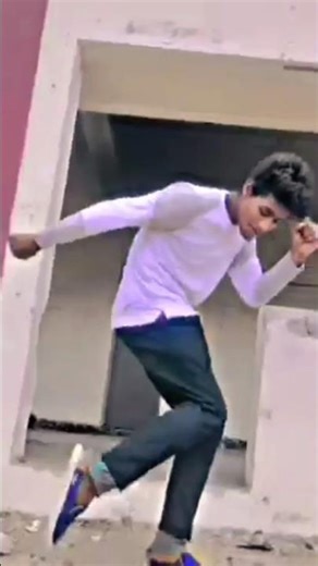 moina ethe Sundari kenta hello jaane Jana🤗#love #song #cute moner