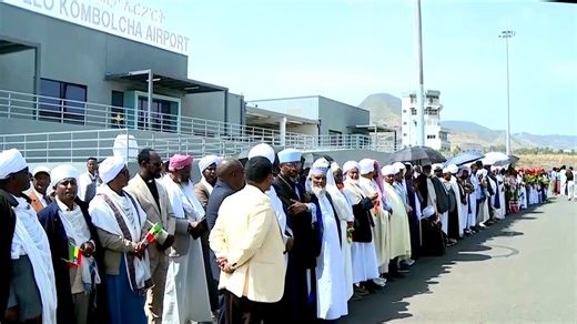 ጠቅላይ ሚኒስትር ዐቢይ አሕመድ (ዶ.ር) ኮምቦልቻ ከተማ ሲደርሱ የተደረገላቸው አቀባበል | Amhara Media Corporation/ አማራ ሚዲያ ኮርፖሬሽን