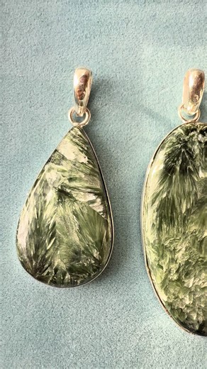 🪽 SERAPHANITE 🪽 We will have these stones available for you soon. Stay tuned for videos announcing our next live show ##serphanite##angelicrealm##angels