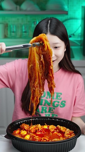 두찜 묵은지찜닭 먹방 리뷰