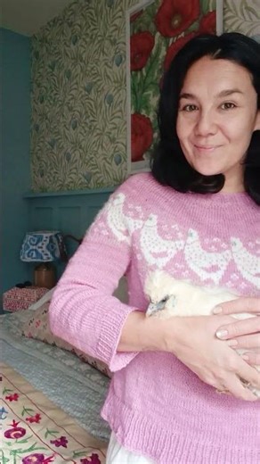 Knitting inspired by a little chicken