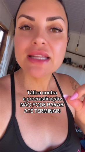 Se você deixa tudo pra depois, ou o depois nunca chega? Essa tática é perfeita contra a procrastinação, comece e só pare para fazer outra coisa depois que acabar! Sem celular, sem tv, sem nada, foco total no objetivo para acabar logo e voltar a viver no modo automático! A satisfação que você vai sentir quando terminar vai fazer você sempre usar essa técnica para tudo na vida e sua vida volta a ter o controle e andar novamente! . #procrastinação #fyp #ficadica #reforma #mulheres