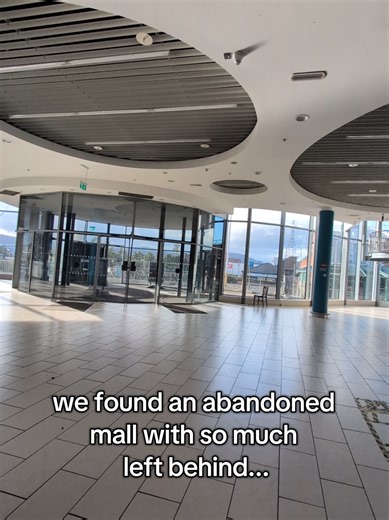 Exploring an Abandoned Mall Full of Secrets